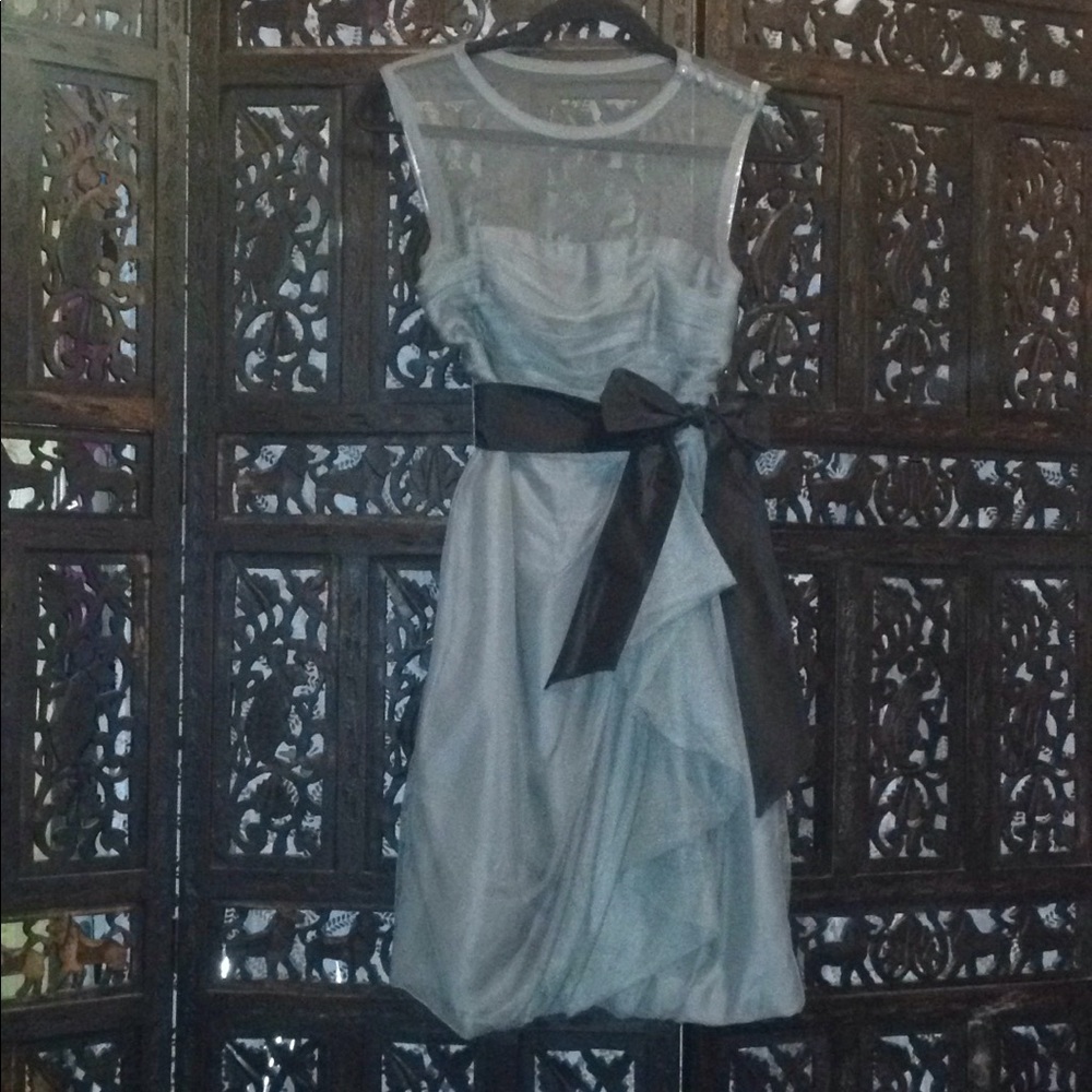 Stunning WHITE by Vera Wang Formal Dress🛍SALE!! - Picture 4 of 10